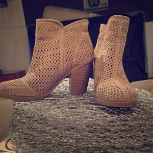 Esprit tan booties